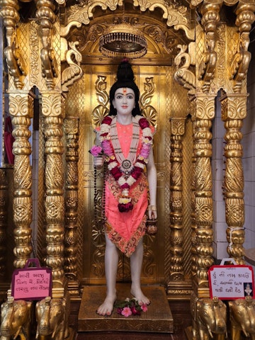Loj Temple Murti Darshan