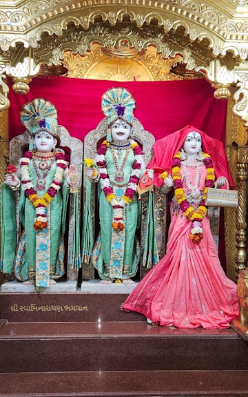Loj Temple Murti Darshan