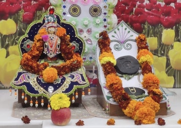 Nairobi Langata Temple Murti Darshan