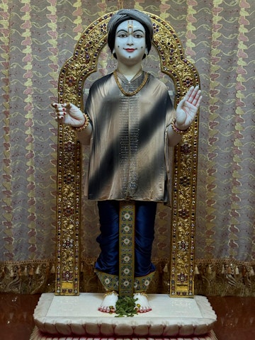 Nairobi Langata Temple Murti Darshan