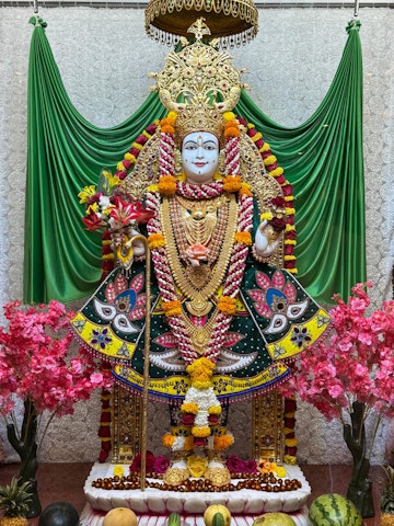 Nairobi Langata Temple Murti Darshan
