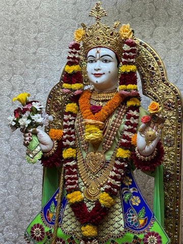 Nairobi Langata Temple Murti Darshan