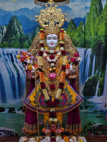Nairobi Langata Temple Murti Darshan