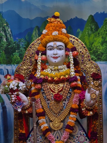 Nairobi Langata Temple Murti Darshan