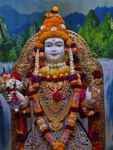 Nairobi Langata Temple Murti Darshan