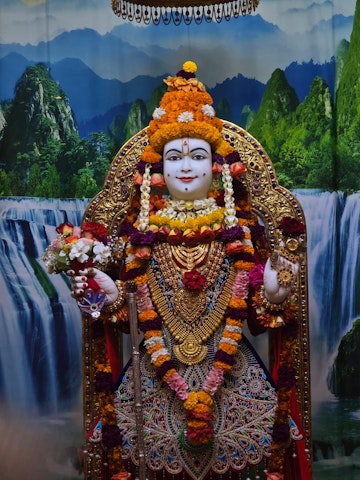 Nairobi Langata Temple Murti Darshan