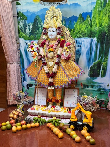 Nairobi Langata Temple Murti Darshan