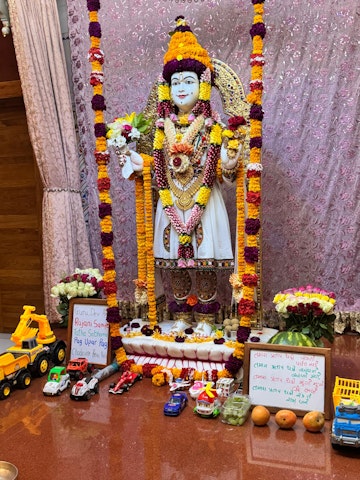 Nairobi Langata Temple Murti Darshan