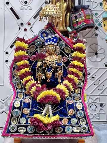 Perth Temple Murti Darshan