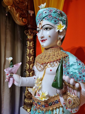 Perth Temple Murti Darshan