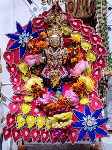 Perth Temple Murti Darshan