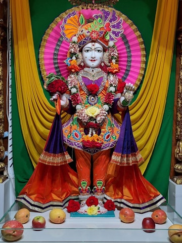 Perth Temple Murti Darshan