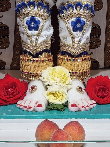 Perth Temple Murti Darshan