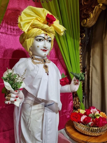 Perth Temple Murti Darshan