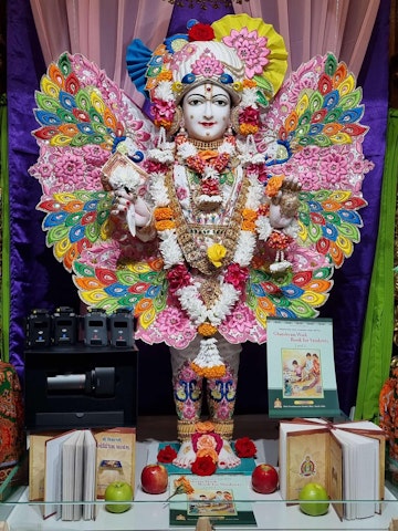 Perth Temple Murti Darshan