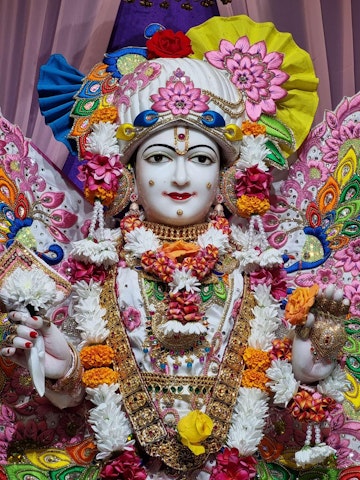 Perth Temple Murti Darshan