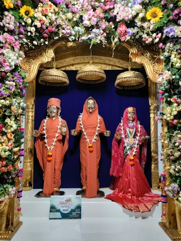 Rajkot Temple Murti Darshan