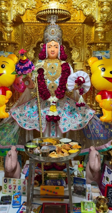 Rajkot Temple Murti Darshan