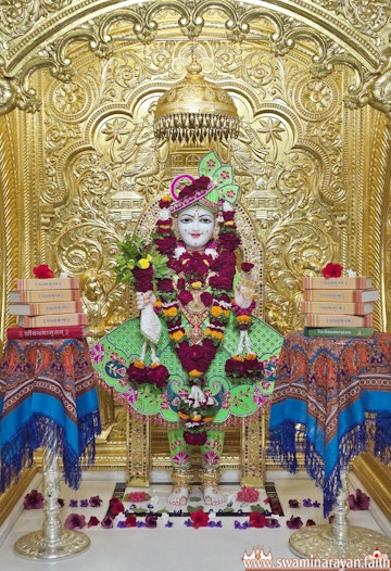 Rapar Mandir Murti Darshan