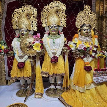 Surat Rustambag Temple Murti Darshan