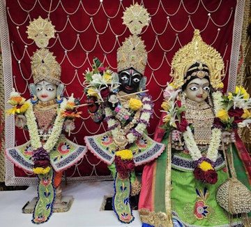 Surat Rustambag Temple Murti Darshan