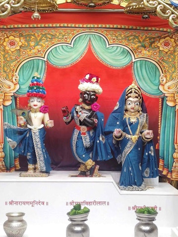 Surat Rustambag Temple Murti Darshan