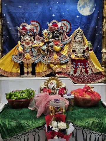 Surat Rustambag Temple Murti Darshan