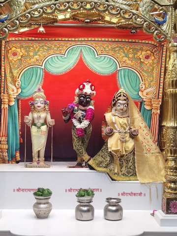 Surat Rustambag Temple Murti Darshan