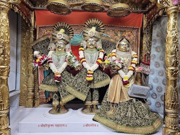 Surat Rustambag Temple Murti Darshan