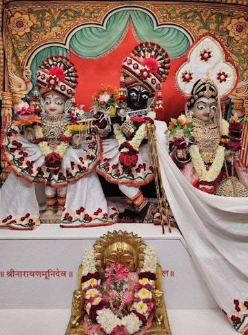 Surat Rustambag Temple Murti Darshan
