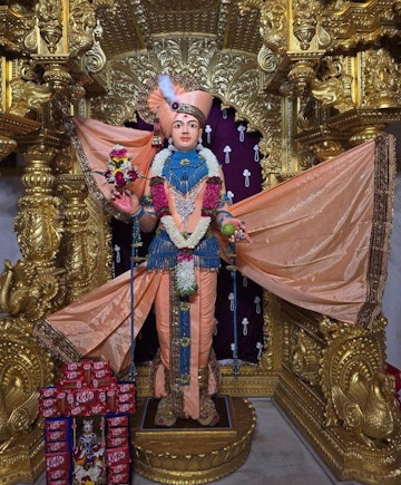 Surat Rustambag Temple Murti Darshan