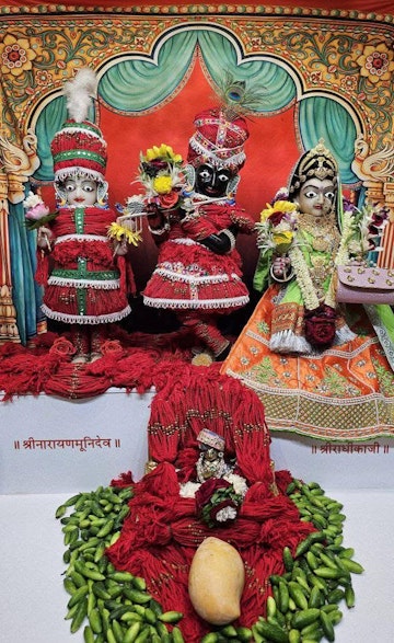 Surat Rustambag Temple Murti Darshan