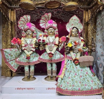 Surat Rustambag Temple Murti Darshan