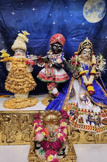 Surat Rustambag Temple Murti Darshan