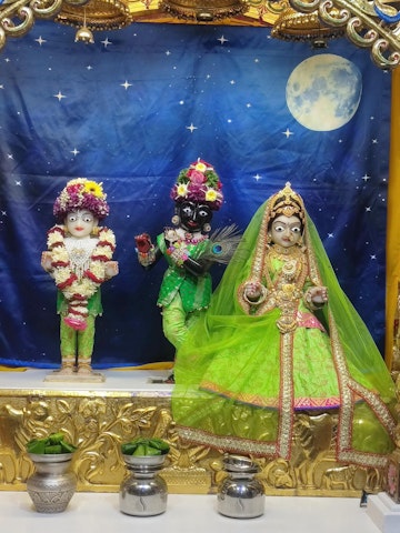 Surat Rustambag Temple Murti Darshan