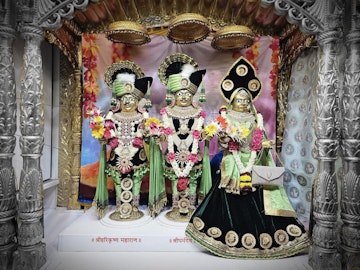 Surat Rustambag Temple Murti Darshan
