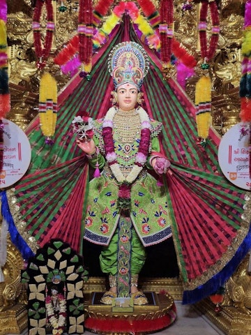 Surat Rustambag Temple Murti Darshan