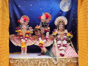 Surat Rustambag Temple Murti Darshan