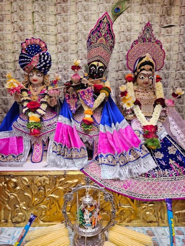 Surat Rustambag Temple Murti Darshan