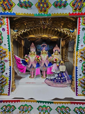 Surat Rustambag Temple Murti Darshan