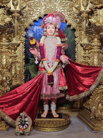 Surat Rustambag Temple Murti Darshan