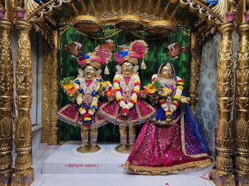 Surat Rustambag Temple Murti Darshan