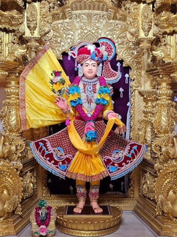 Surat Rustambag Temple Murti Darshan