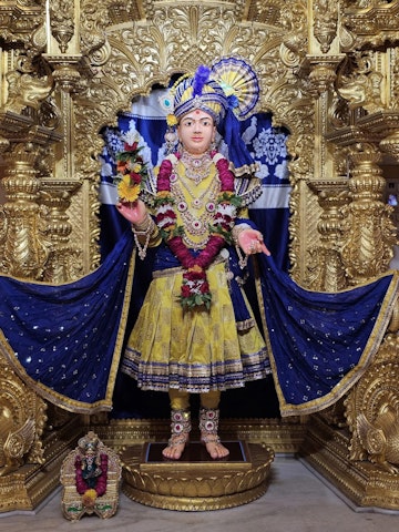 Surat Rustambag Temple Murti Darshan