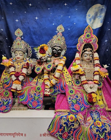 Surat Rustambag Temple Murti Darshan