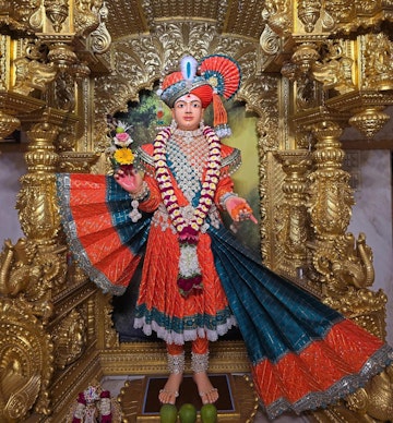 Surat Rustambag Temple Murti Darshan