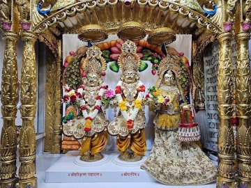 Surat Rustambag Temple Murti Darshan