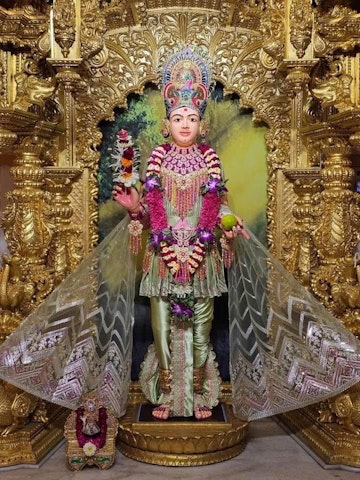 Surat Rustambag Temple Murti Darshan