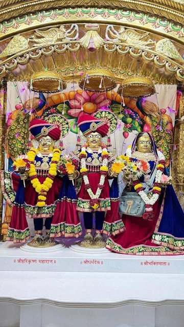 Surat Rustambag Temple Murti Darshan
