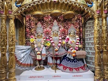 Surat Rustambag Temple Murti Darshan